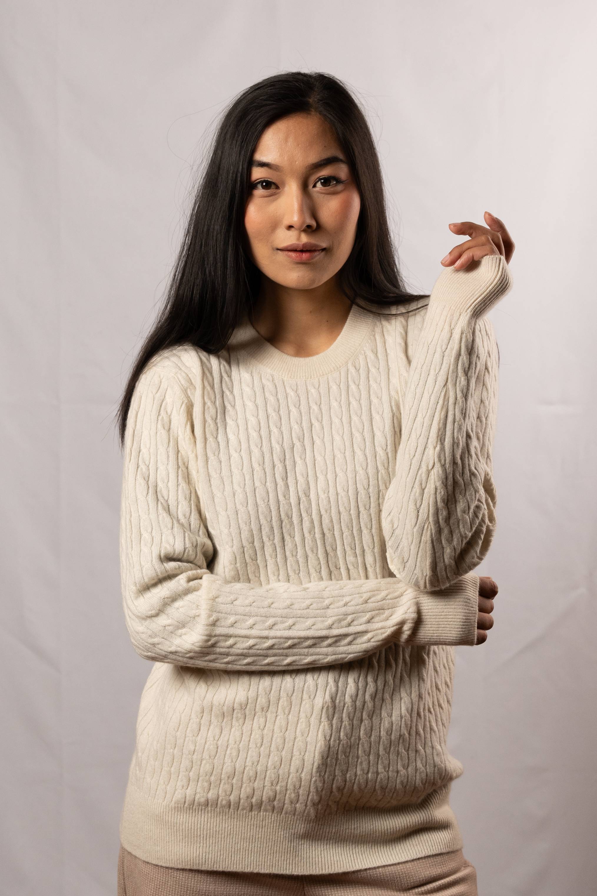  Women Cashmere Cable  Sweater (3149)